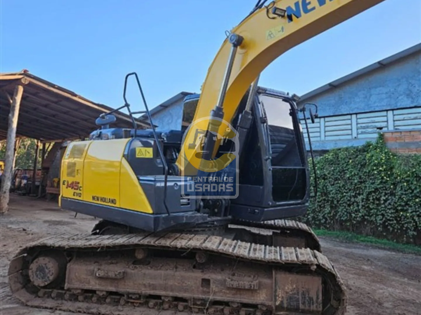 New Holland E145C