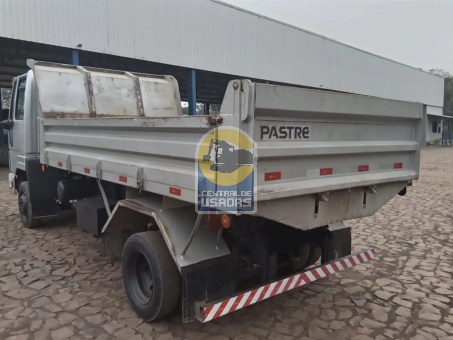 Ford Cargo 815E