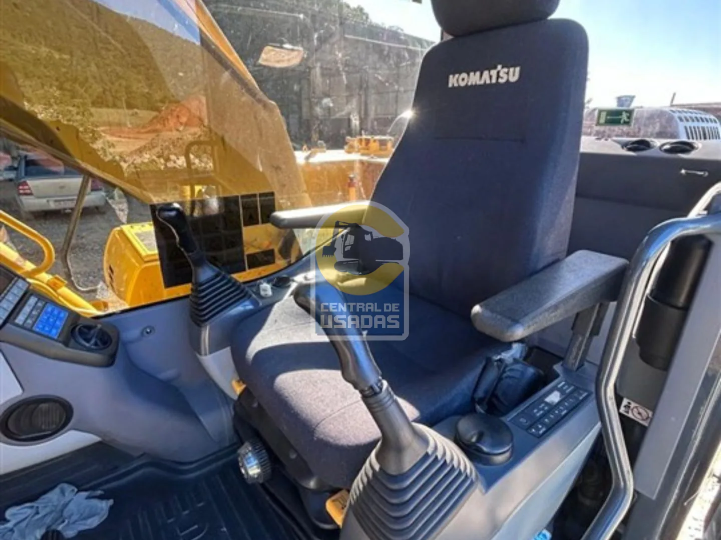  Komatsu PC200-10MO