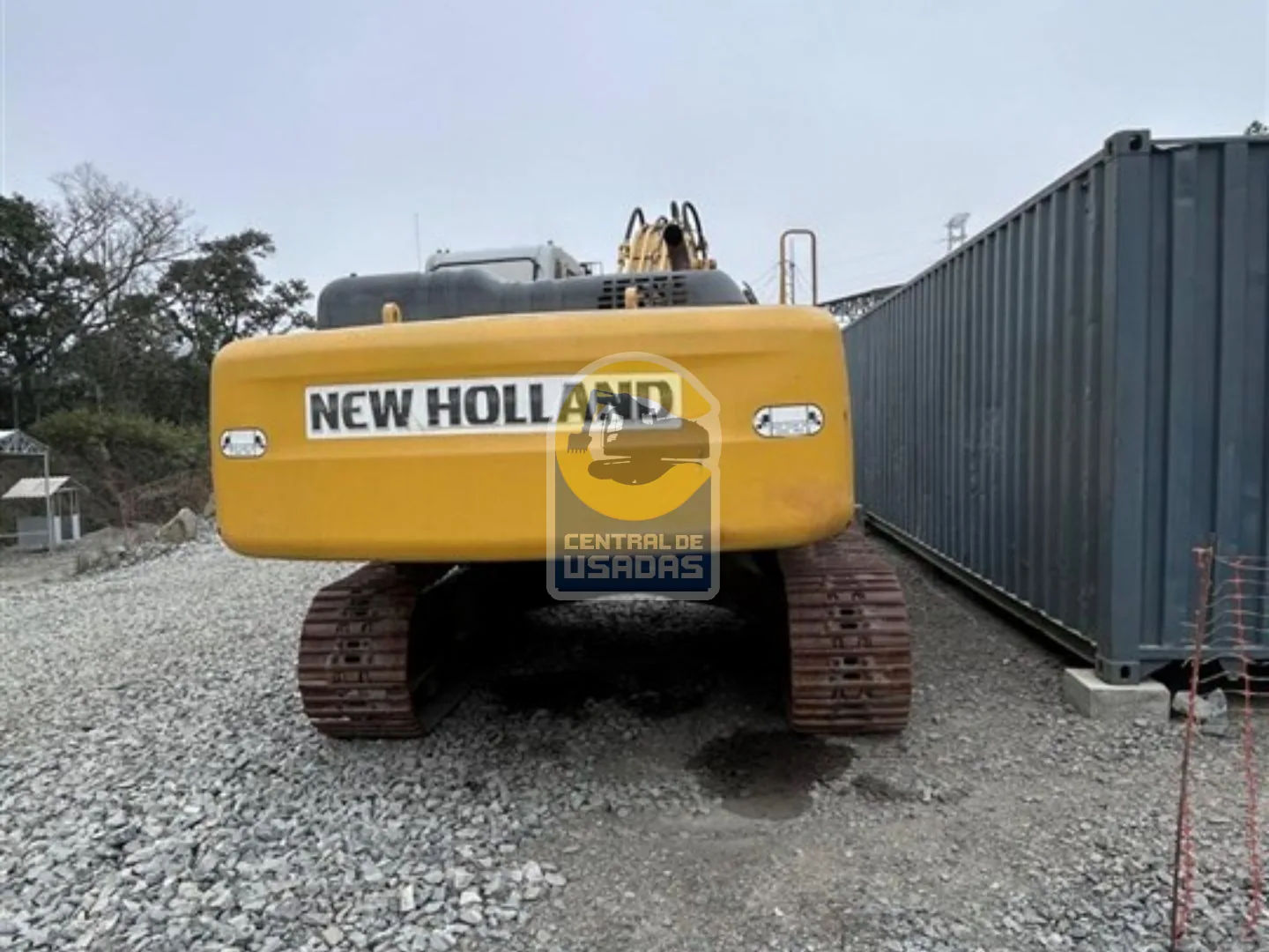 New Holland E385B 