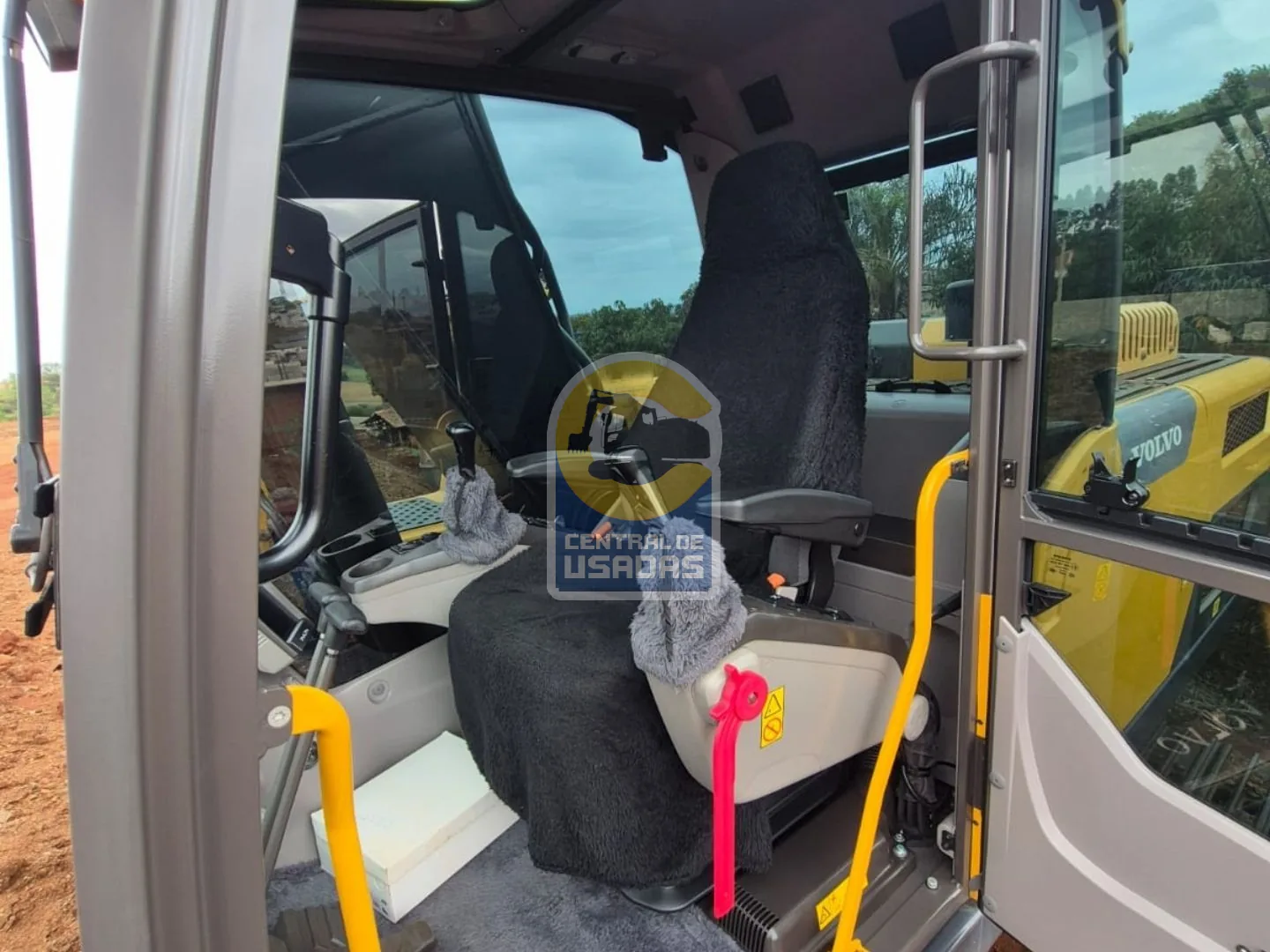 Volvo EC220DL