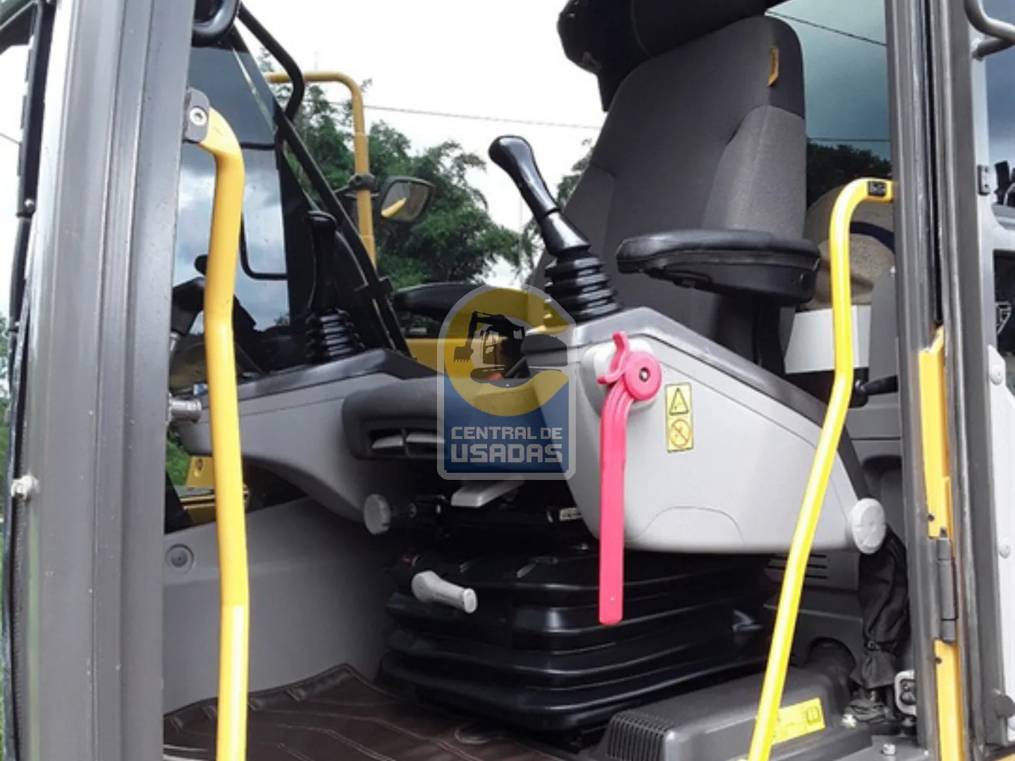 Escavadeira Volvo EC140DL 