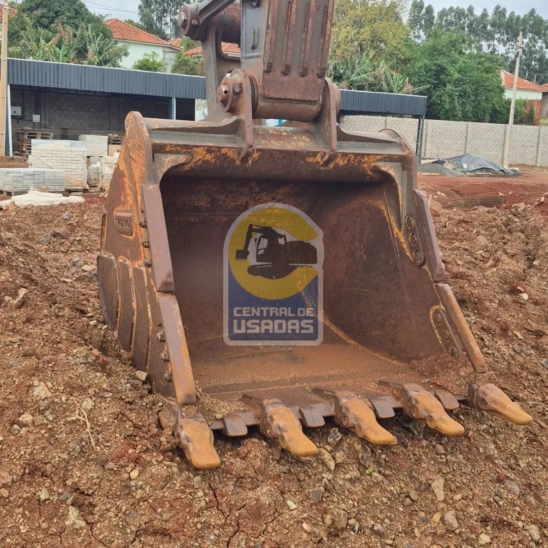 Volvo EC220DL