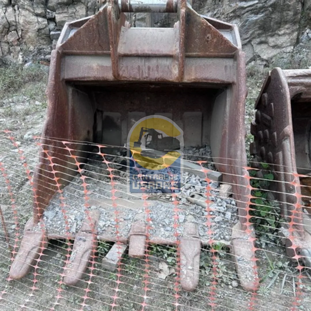 New Holland E385B 